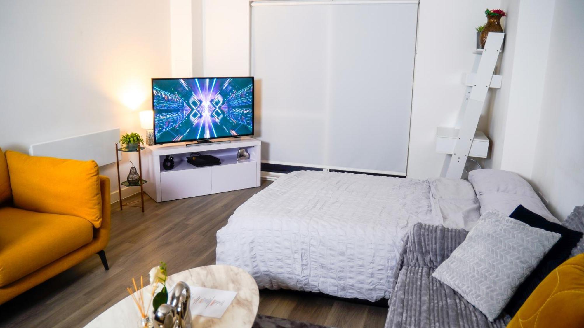 Manchester City Centre Apt With Balcony & Free Parking - Including Free 1-Hour Early Check-In For Bookings In June, Justeat Voucher For 2-Night Stays Minimum! Exterior foto
