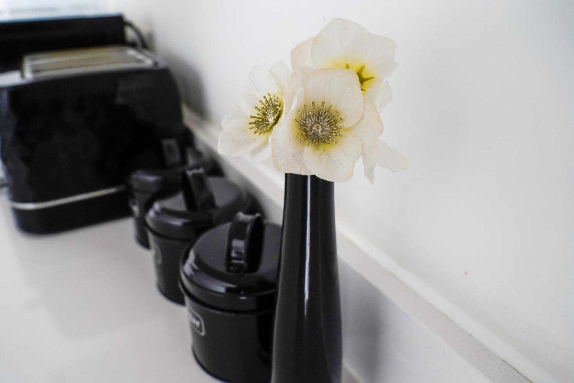 Manchester City Centre Apt With Balcony & Free Parking - Including Free 1-Hour Early Check-In For Bookings In June, Justeat Voucher For 2-Night Stays Minimum! Exterior foto